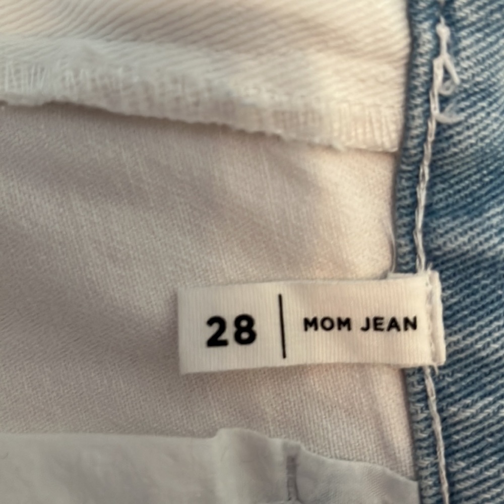 NWT PacSun Distressed Freeze Pop Mom Jeans - Picture 11 of 13